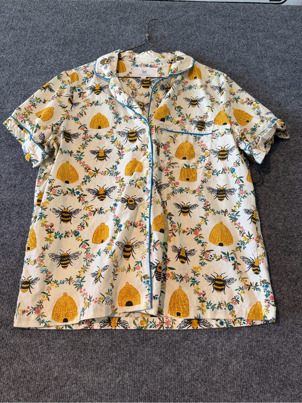 Printfresh Women's Bee & Hive Button-Front Pajama Top - Yellow & Cream